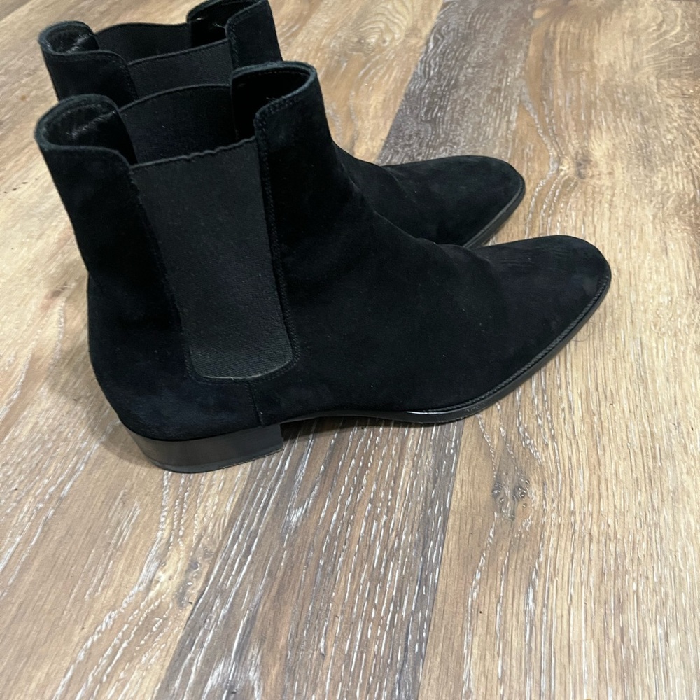 YSL suede Men’s Chelsea boots
